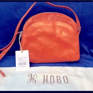 Hobo Beckett Crossbody
